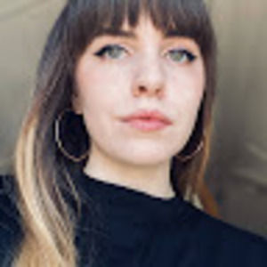 Meet your Posher, Hayley